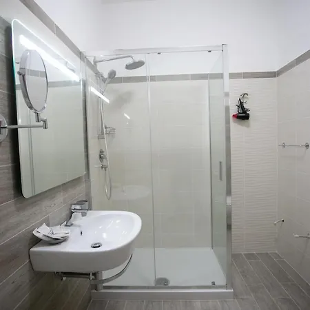 Leonida فندق مبيت وإفطار