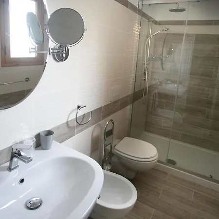 Leonida تروبيا