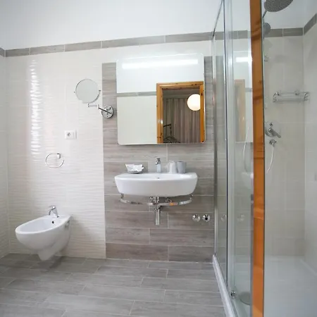 فندق مبيت وإفطار Leonida