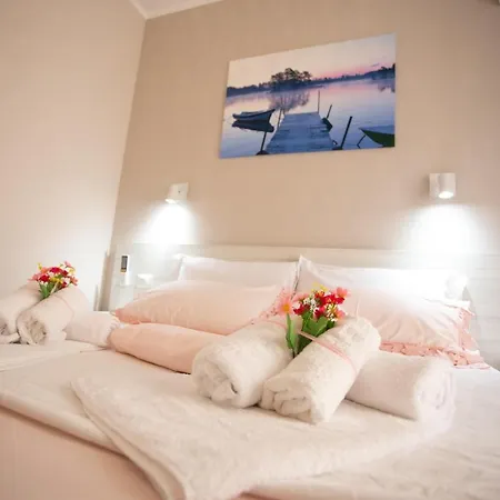 فندق مبيت وإفطار Leonida