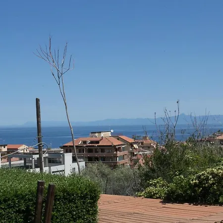 Leonida Bed & Breakfast 4*