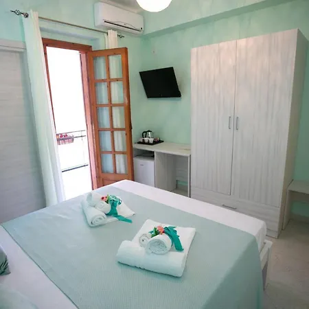 Frühstückspension Leonida 4*