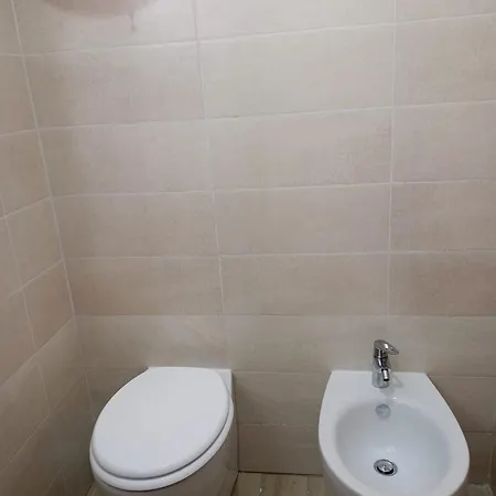 Bed and breakfast Leonida 4*