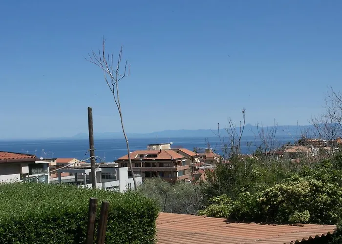 Leonida Bed & Breakfast 4*