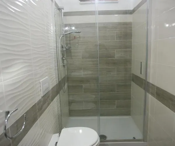 Leonida Тропея